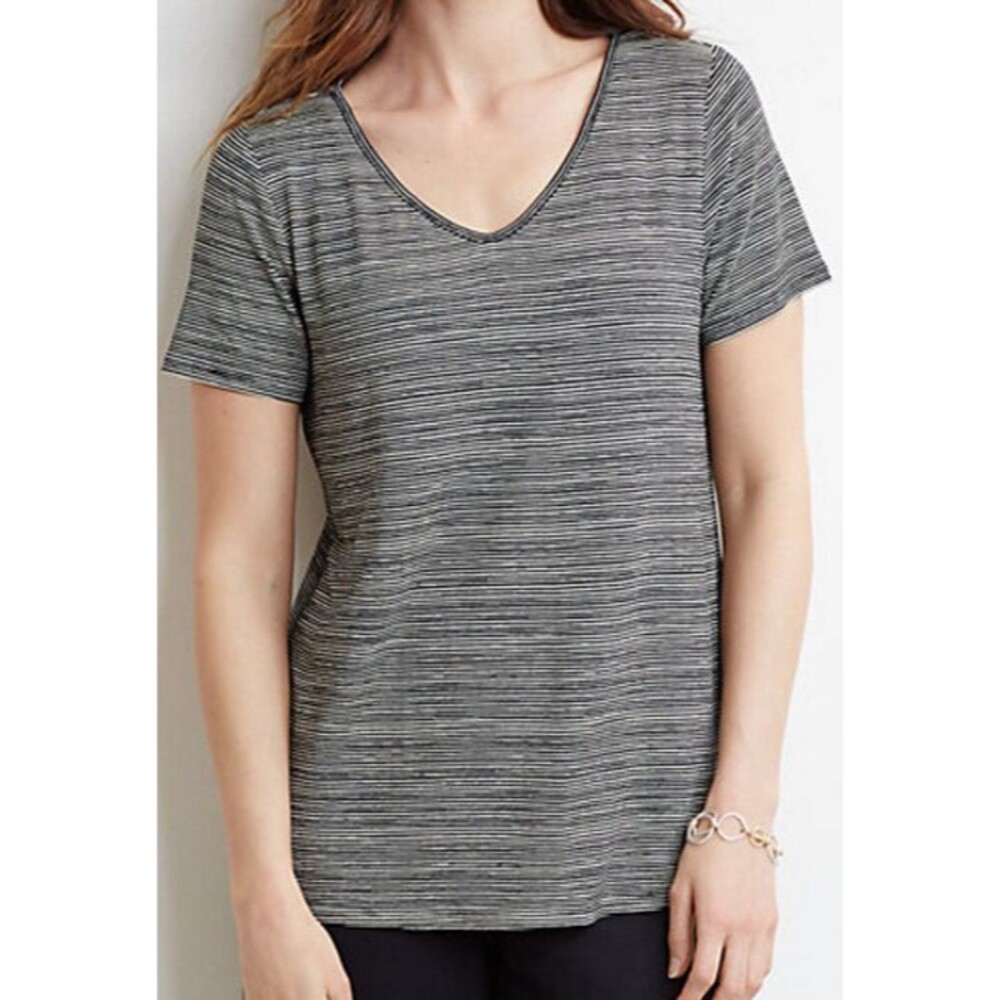 J. Jill Wearever Top Womens size XS Printed V Neck Black S/S Tee MSRP $69 NEW